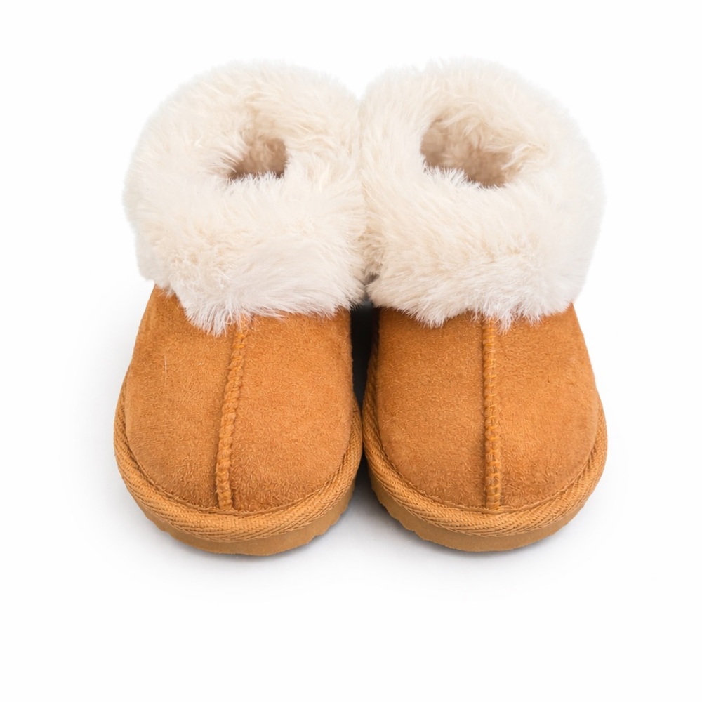 Wonder Nation Tan Kids Slippers